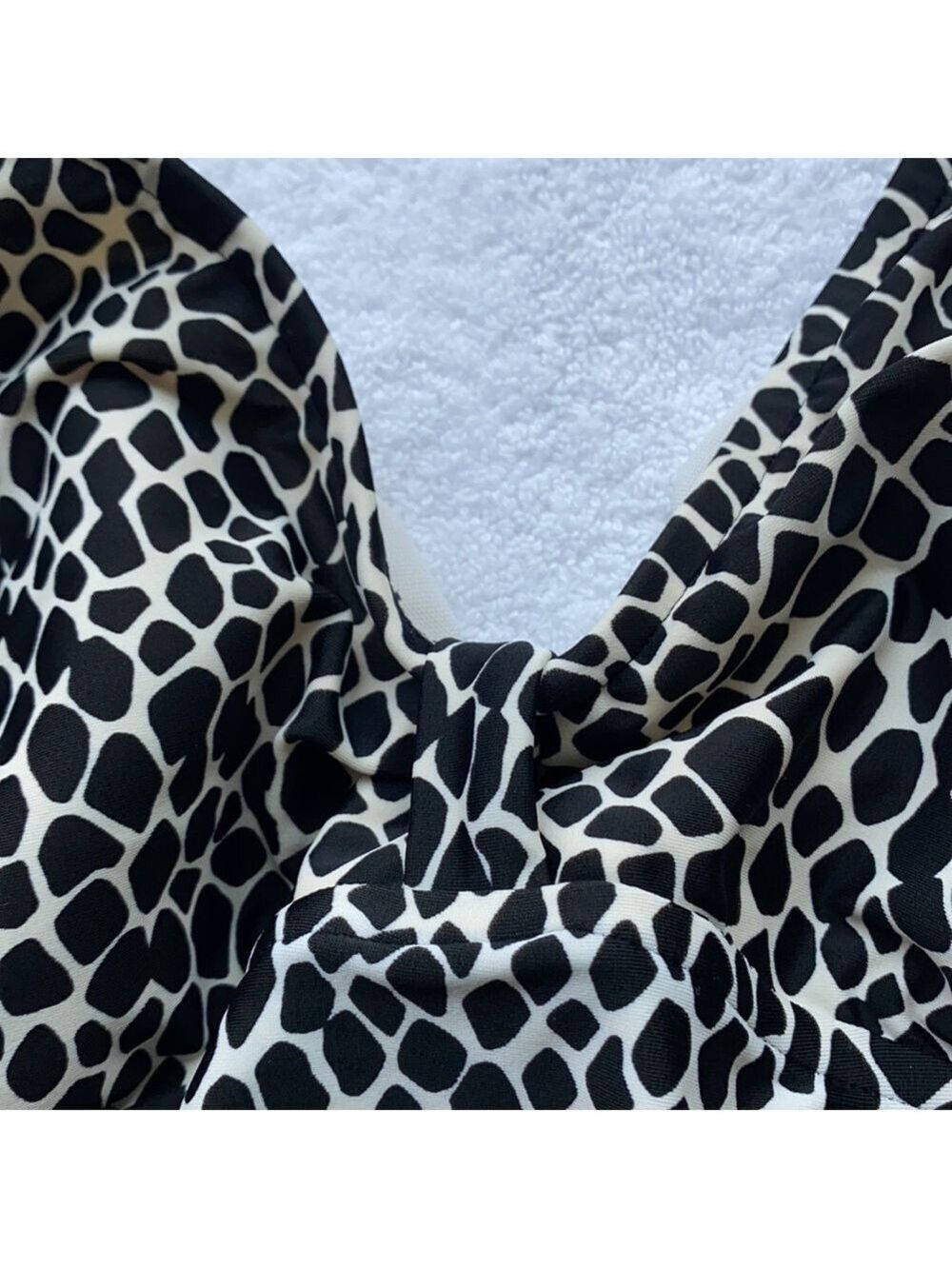 Sunsets Plus Size Swim Top 18W - Picture 2 of 5